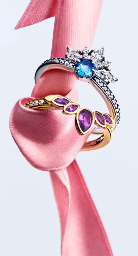 imagen de anillos de la marca PANDORA