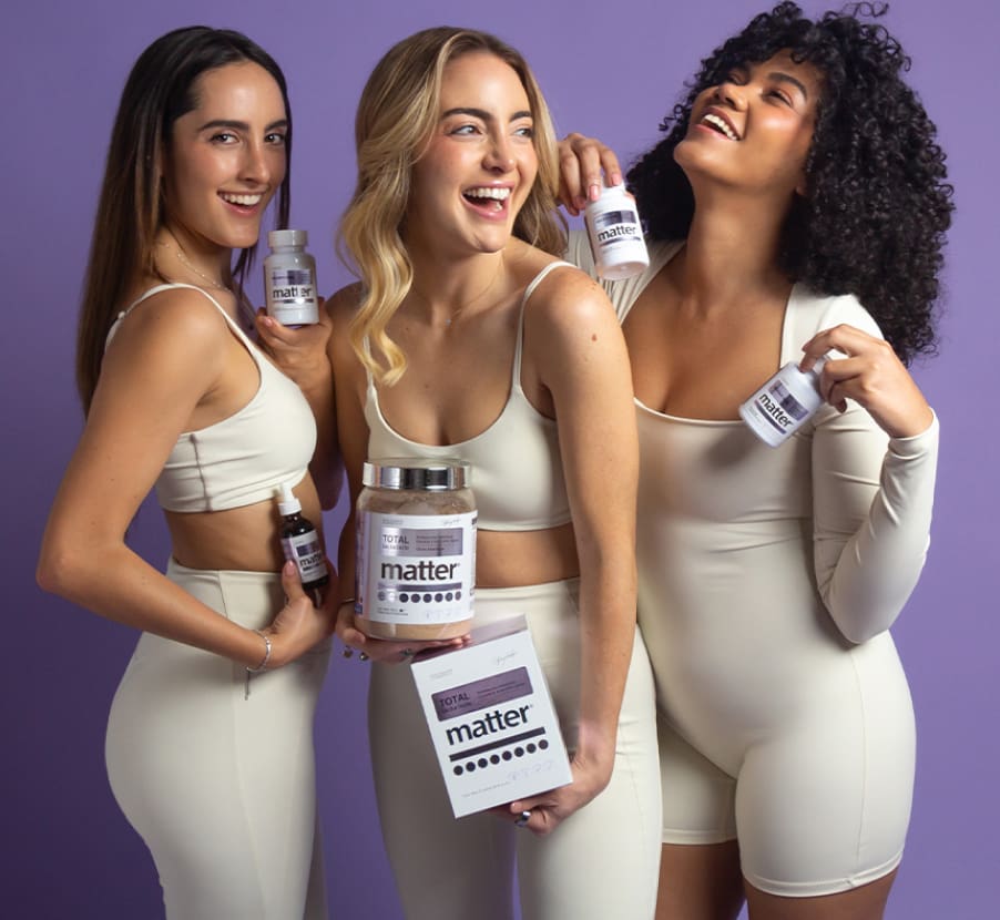 imagen de mujeres con productos MATTER