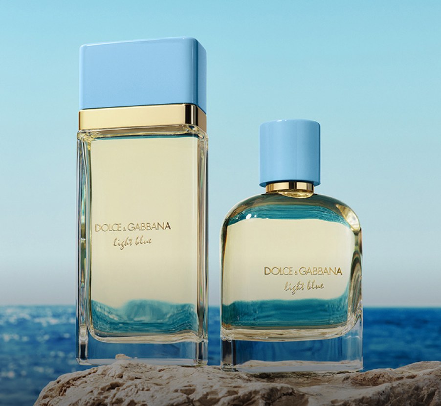 Imagen de par de lociones con tapa azul de la marca DOLCE&GABBANA BEAUTY