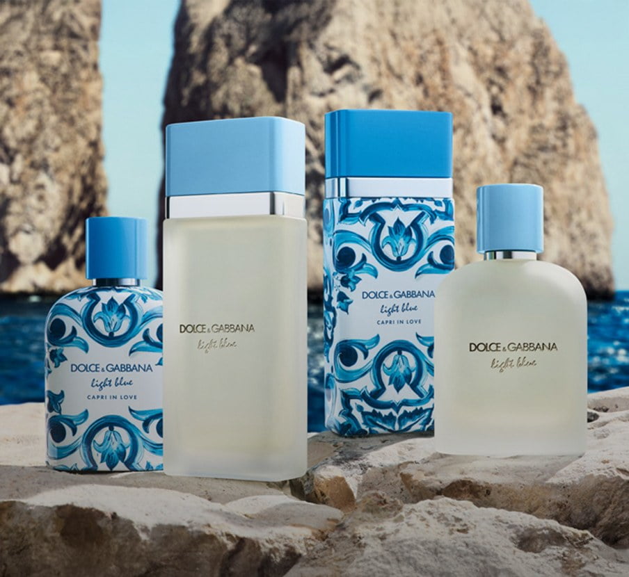 imagen de botellas de locion azules de la marca DOLCE GABBANA