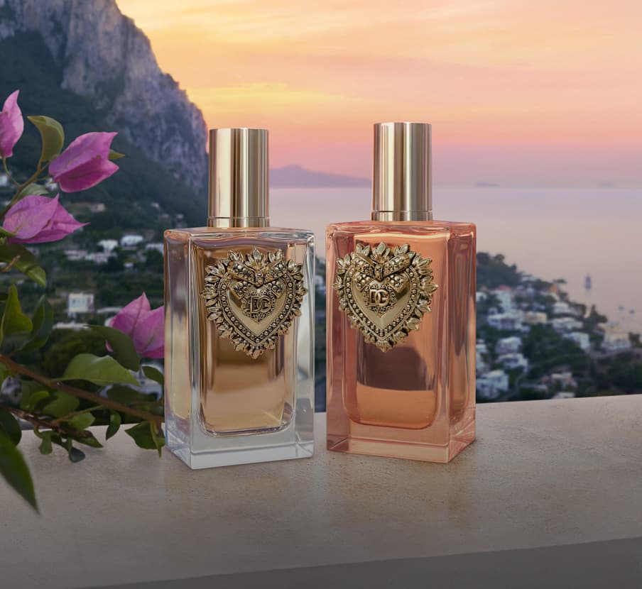 imagen de dos botellas de locion amarilla y rosa de la marca DOLCE GABBANA