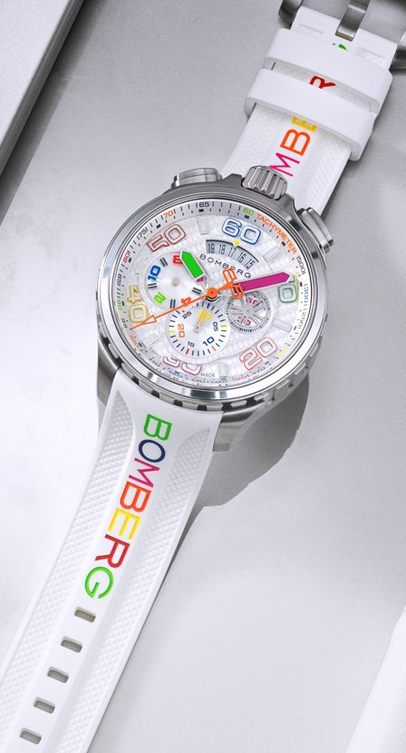imagen de reloj blanco de la marca BOMBERG