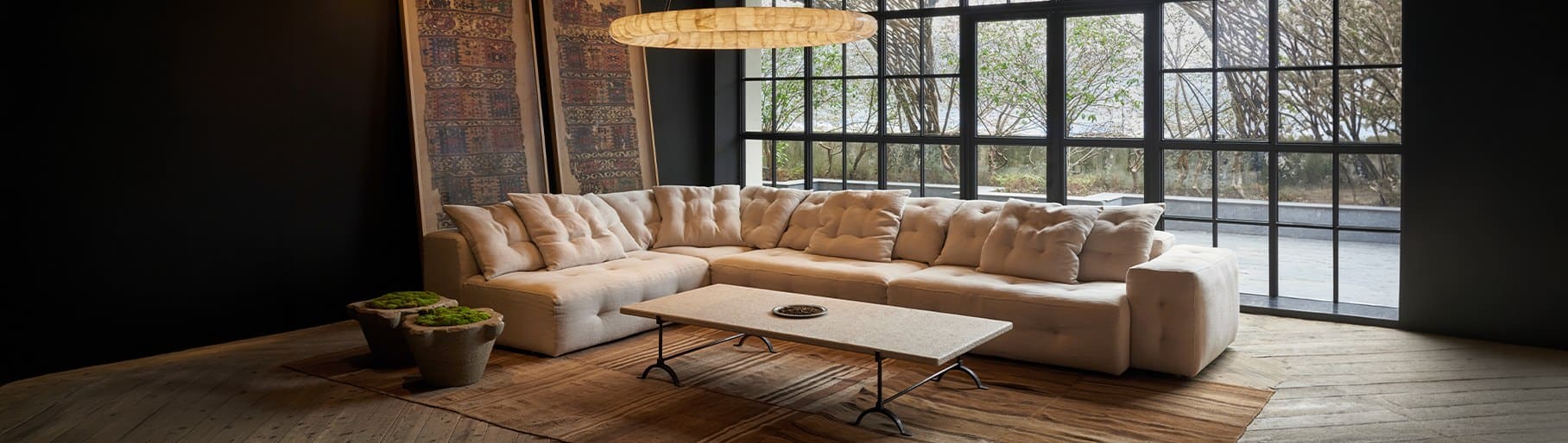 imagen de tarro de crema de la marca TIMOTHY OULTON