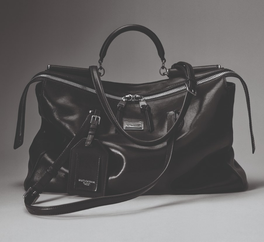 Imagen de bolso negro de la marca DOLCE & GABBANA