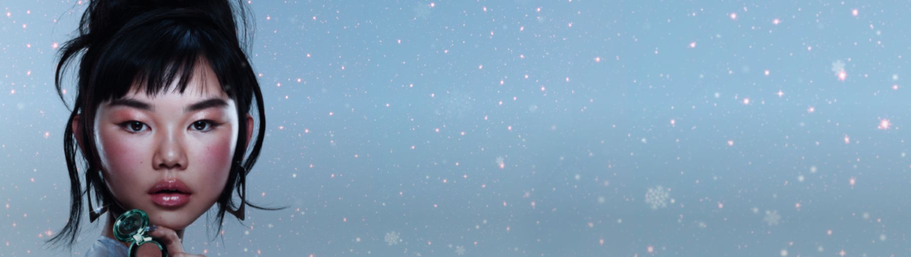 imagen de mujer de la marca MAC