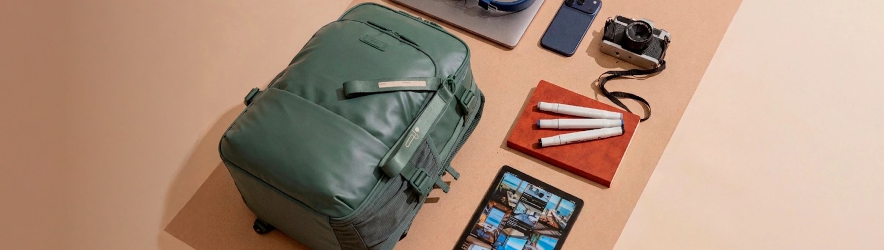 imagen de mochila verde de la marca TOTTO