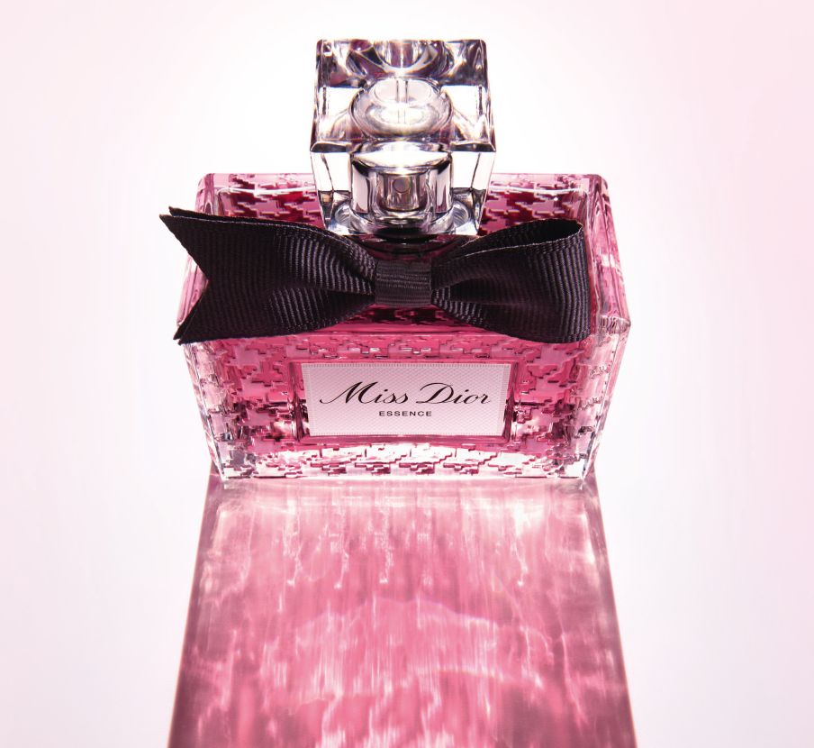 imagen de botella de locion rosa miss, DIOR